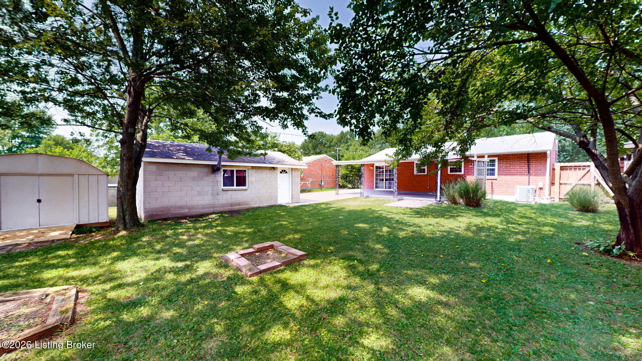 716 Glengarry Dr Property Photo 33