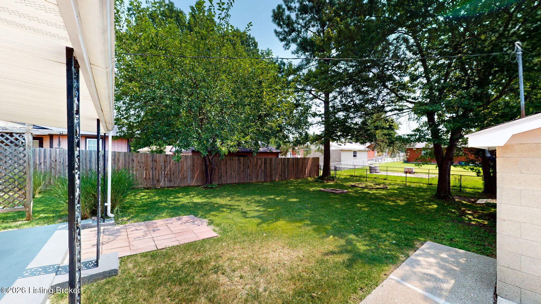 716 Glengarry Dr Property Photo 35
