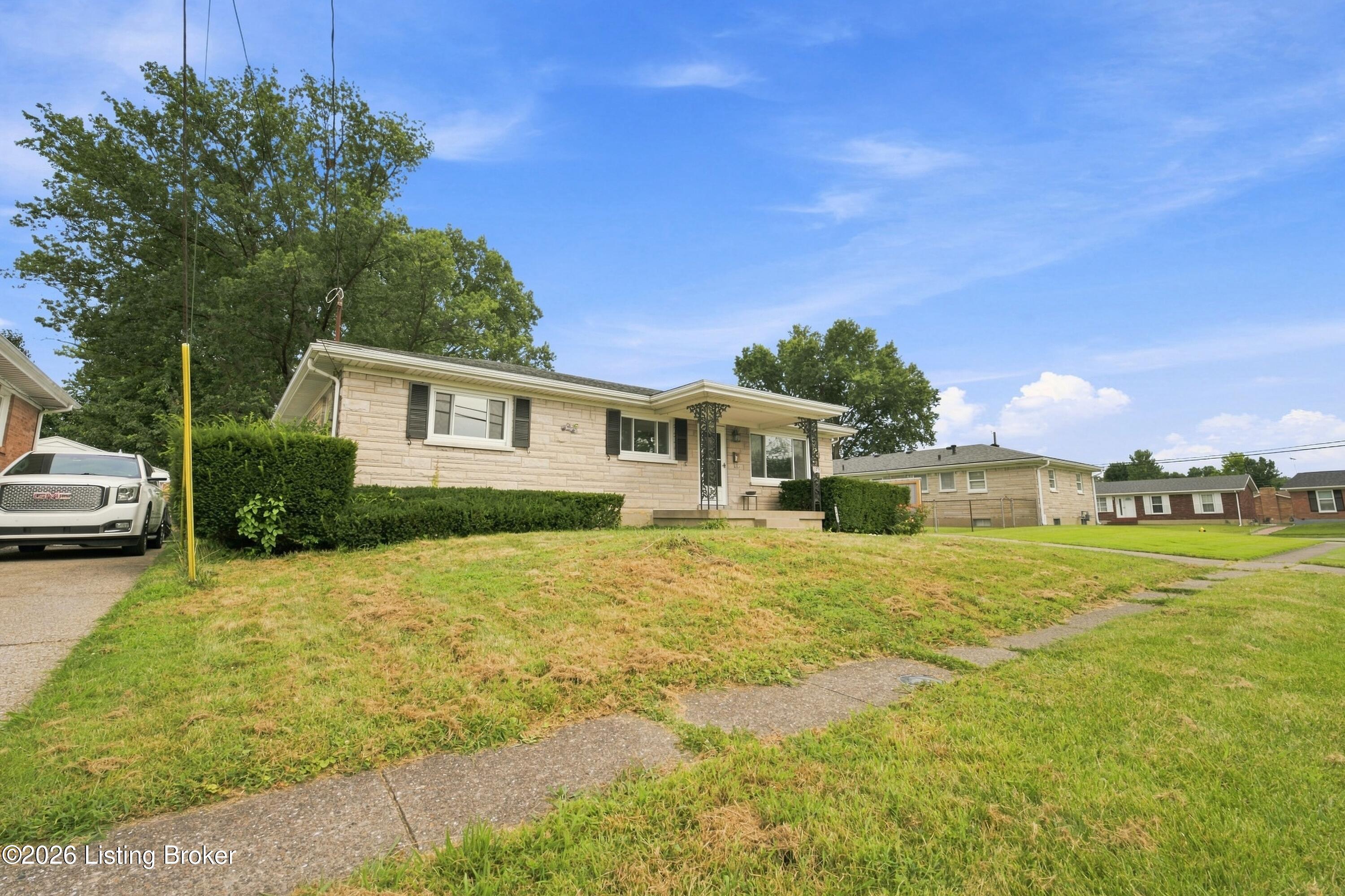 3455 Heatherfield Dr Property Photo 3
