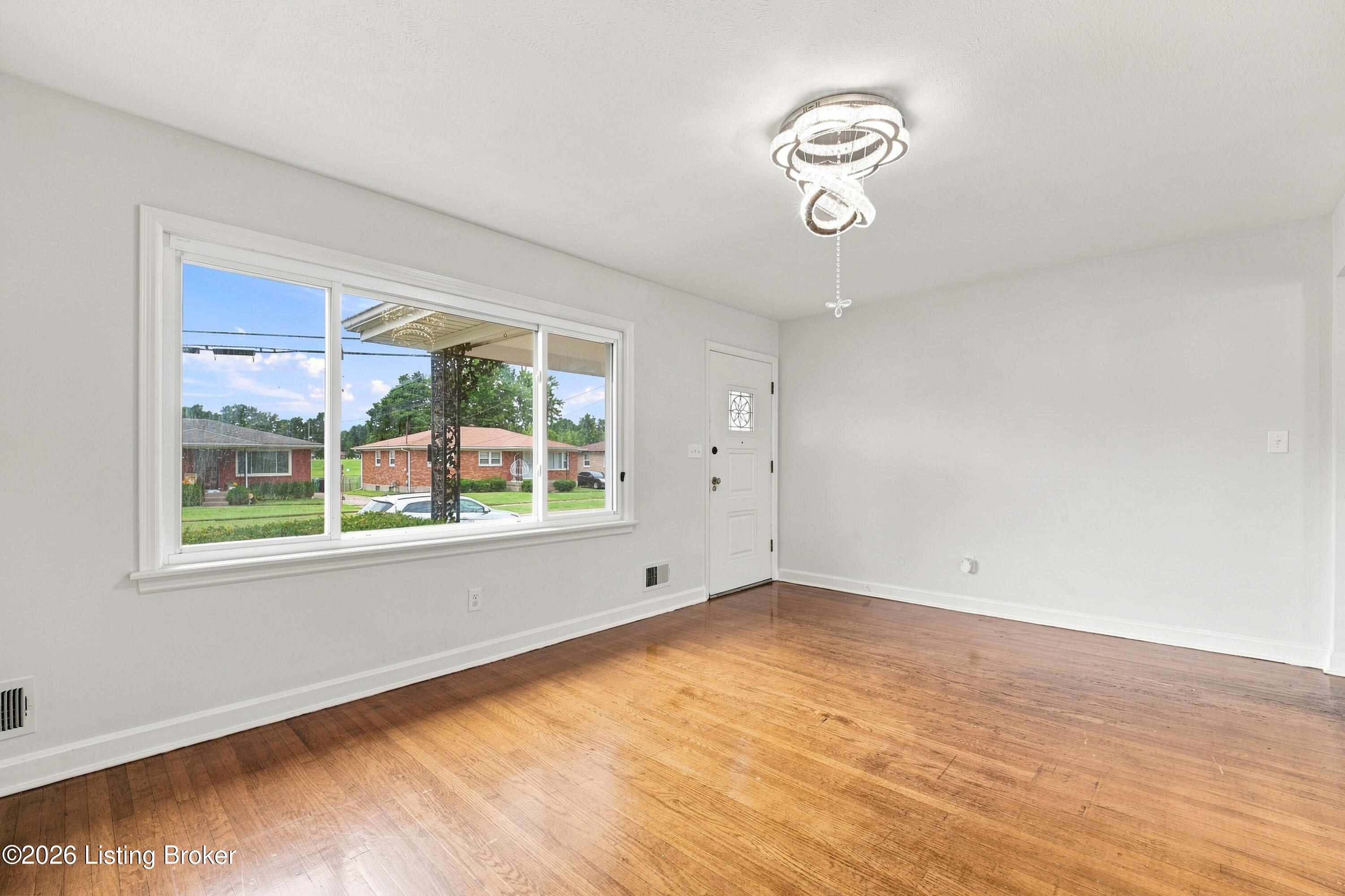 3455 Heatherfield Dr Property Photo 9