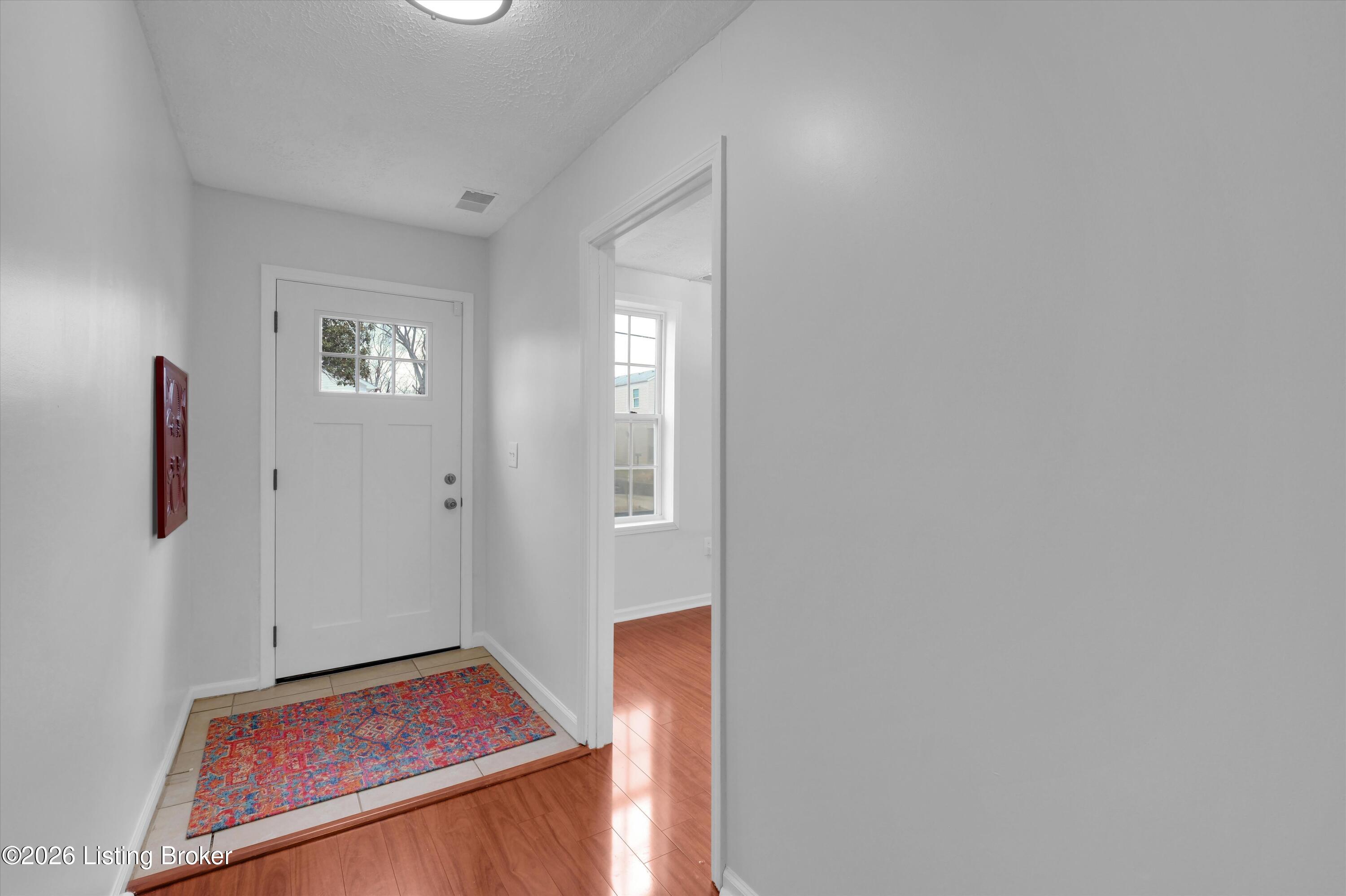 1108 Schiller Ave Property Photo 4