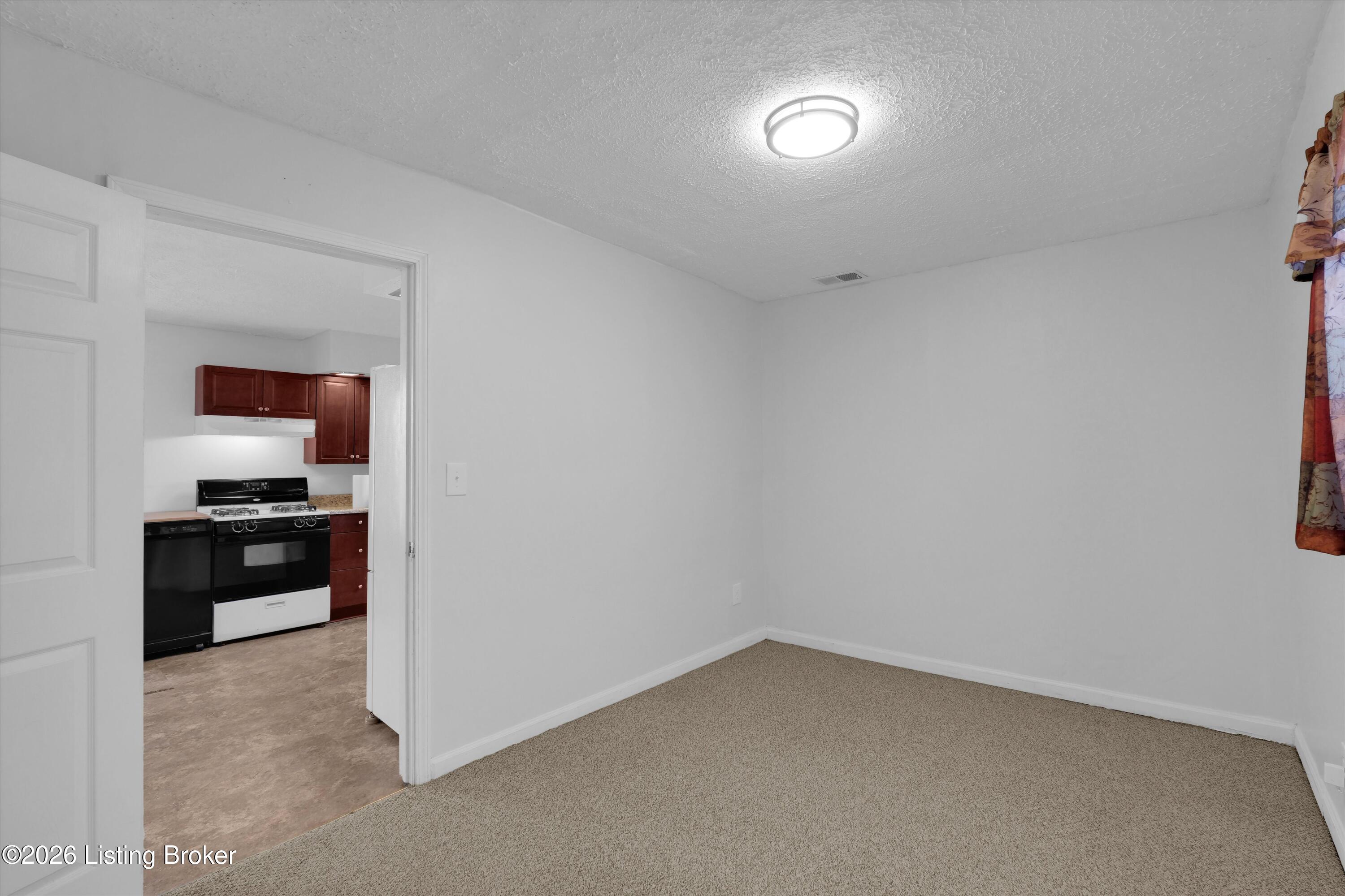 1108 Schiller Ave Property Photo 19