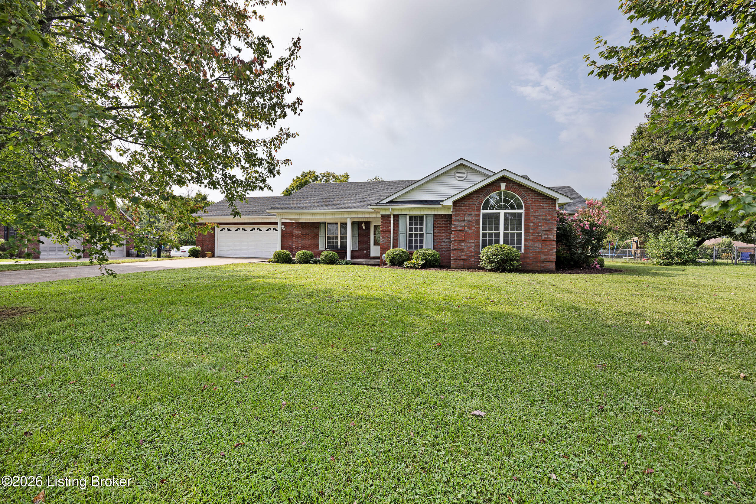 1007 Bryan Dr Property Photo 1