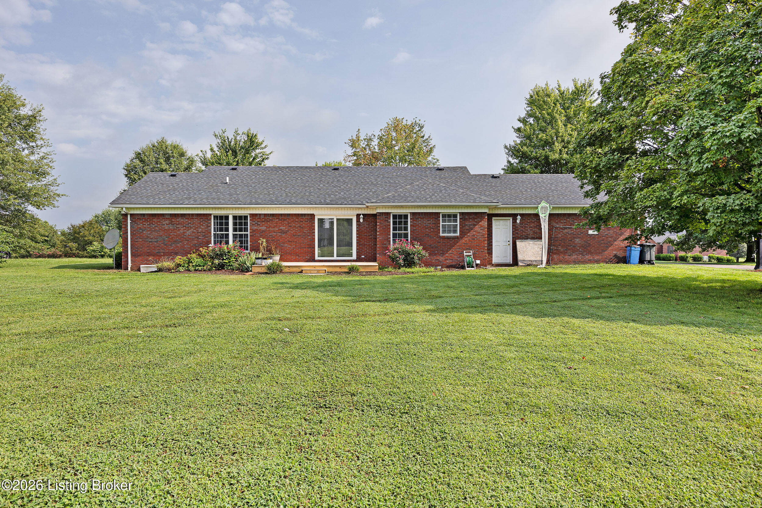 1007 Bryan Dr Property Photo 21