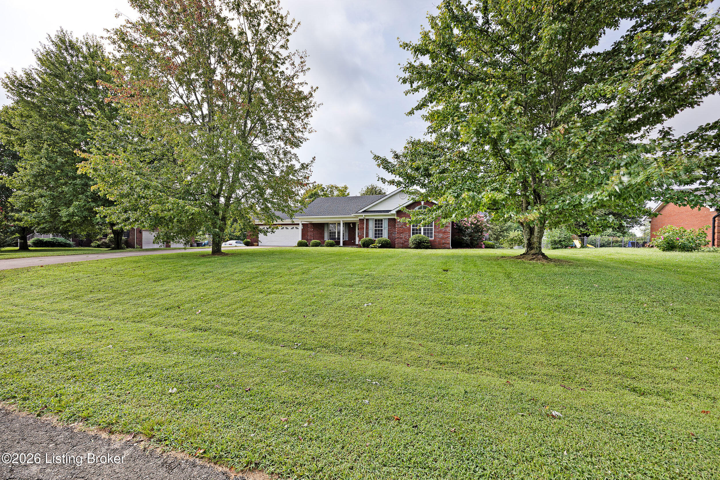 1007 Bryan Dr Property Photo 25