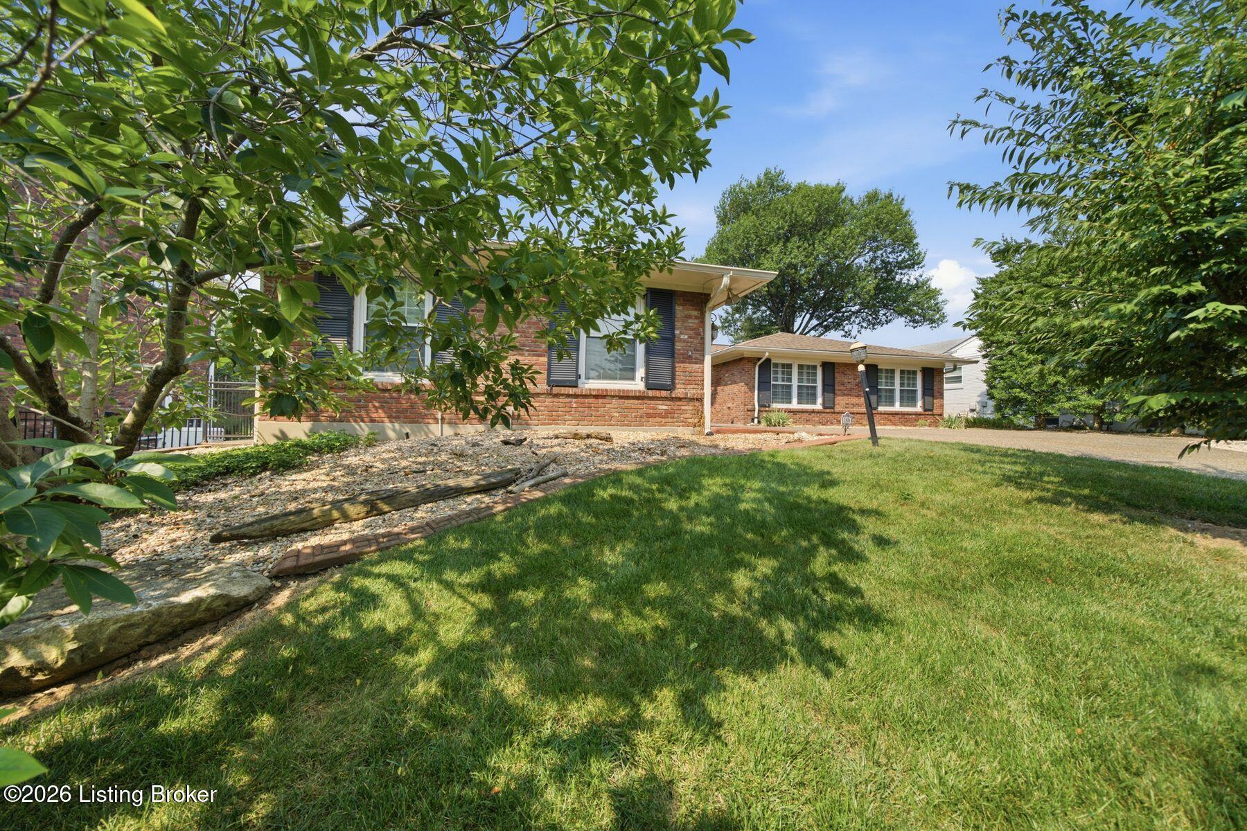 1806 Kline Ct Property Photo 3