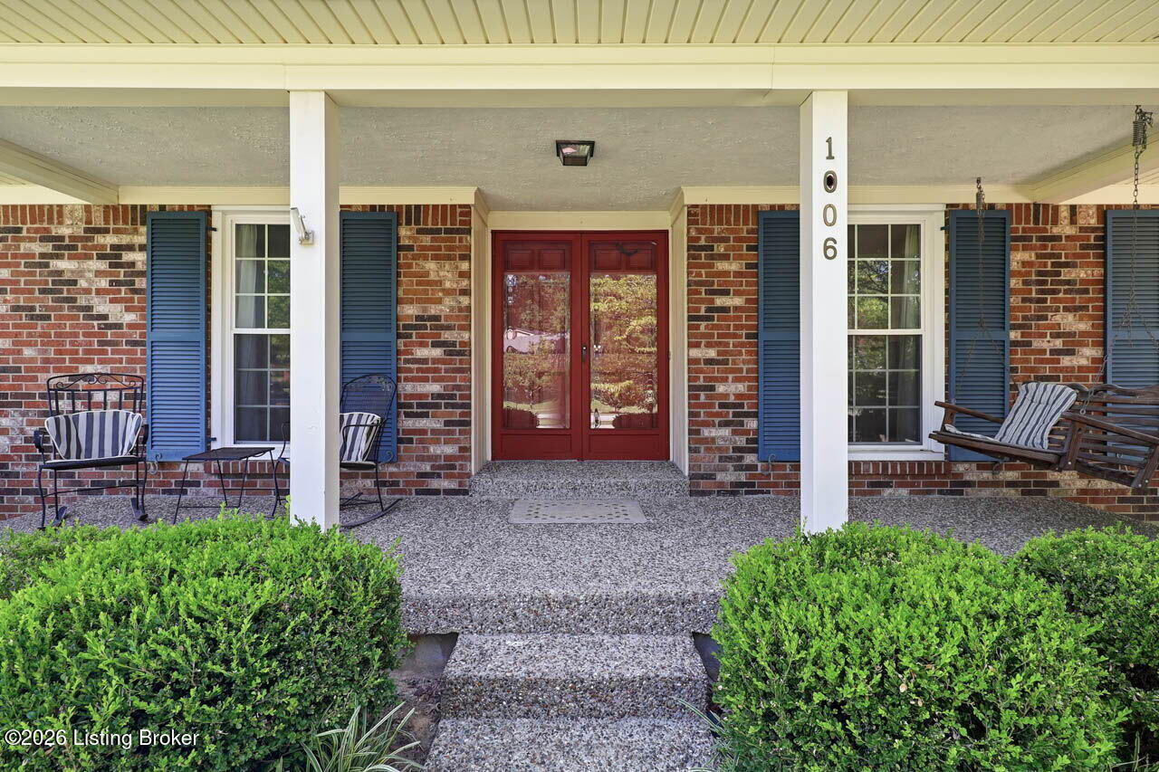 1006 Ambridge Dr Property Photo 2