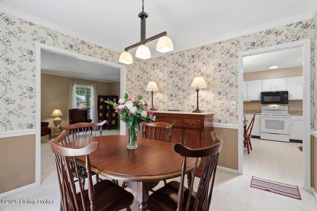 1006 Ambridge Dr Property Photo 7