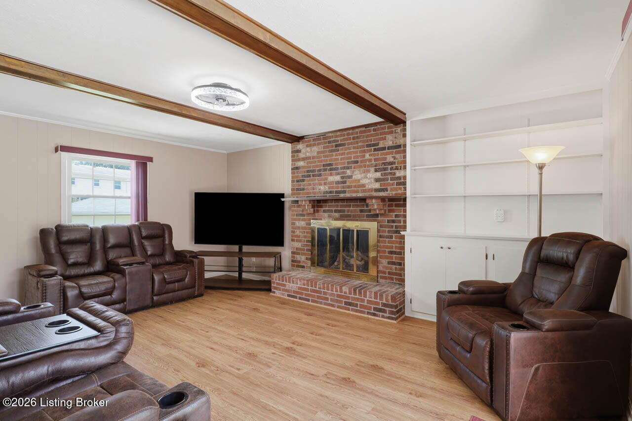 1006 Ambridge Dr Property Photo 13