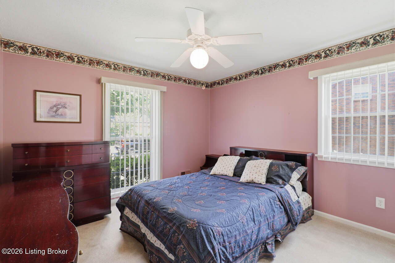 1006 Ambridge Dr Property Photo 18