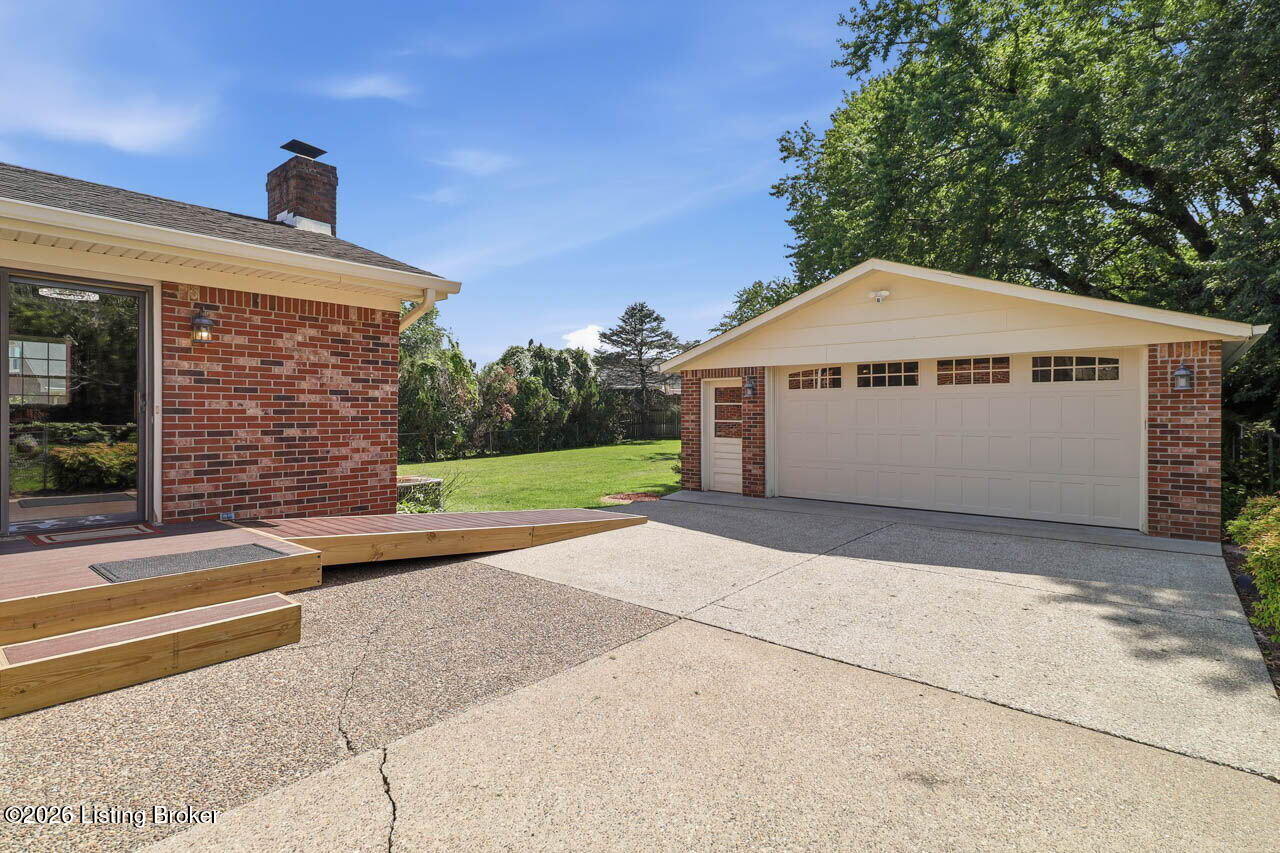 1006 Ambridge Dr Property Photo 32
