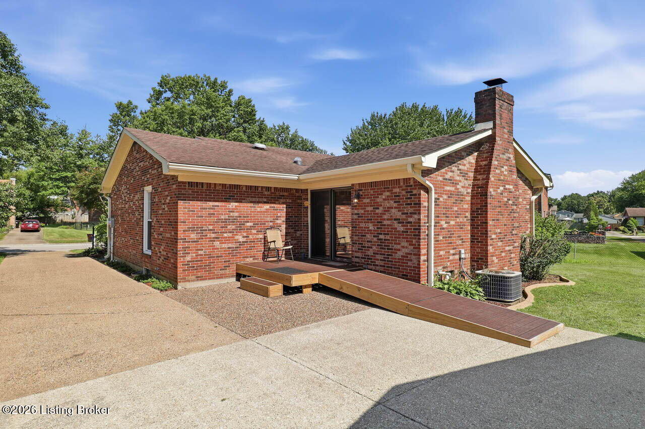 1006 Ambridge Dr Property Photo 34