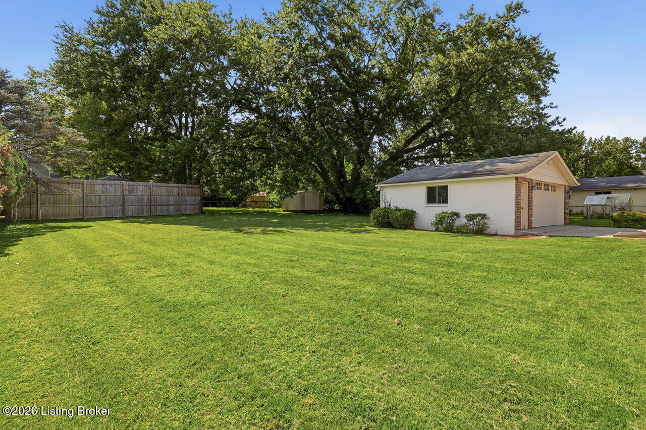 1006 Ambridge Dr Property Photo 39
