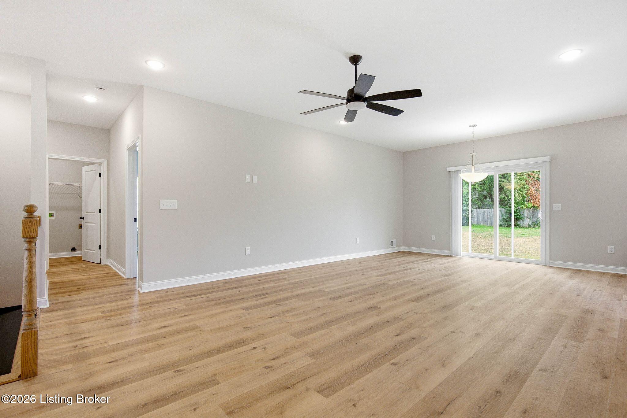 1715 Reel Dr Property Photo 3