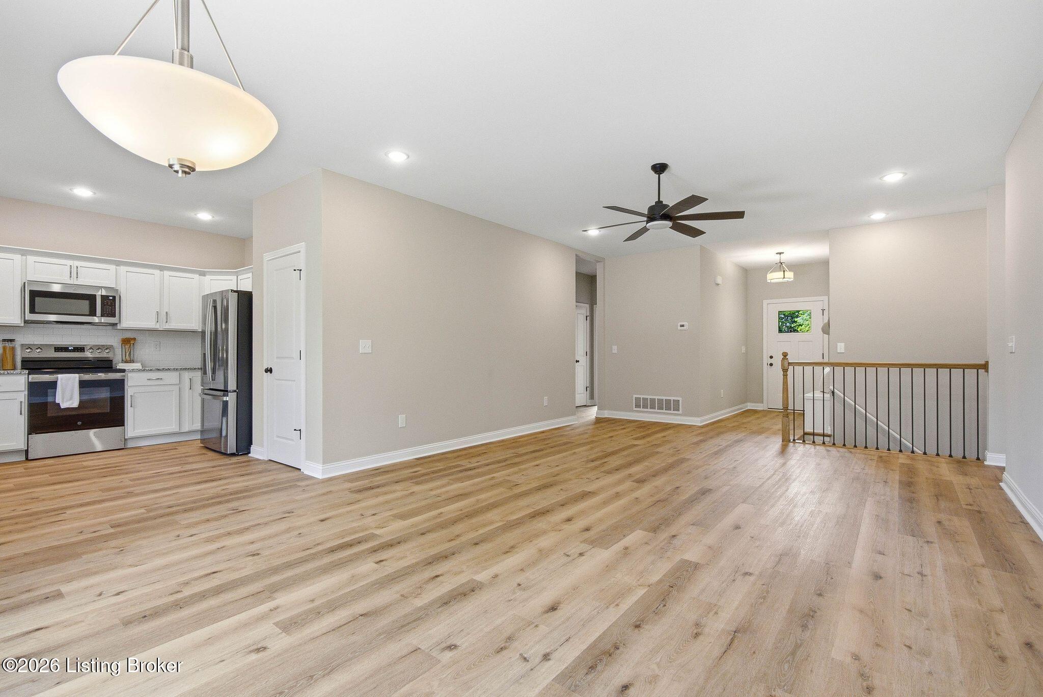 1715 Reel Dr Property Photo 5