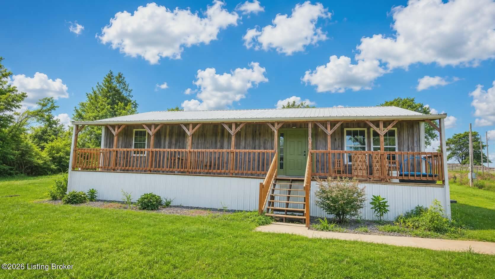 10290 N Highway 261 Property Photo 1