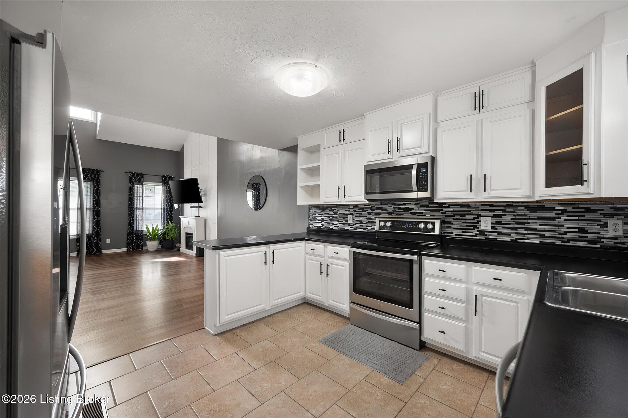 801 Hackney Ln Property Photo 9