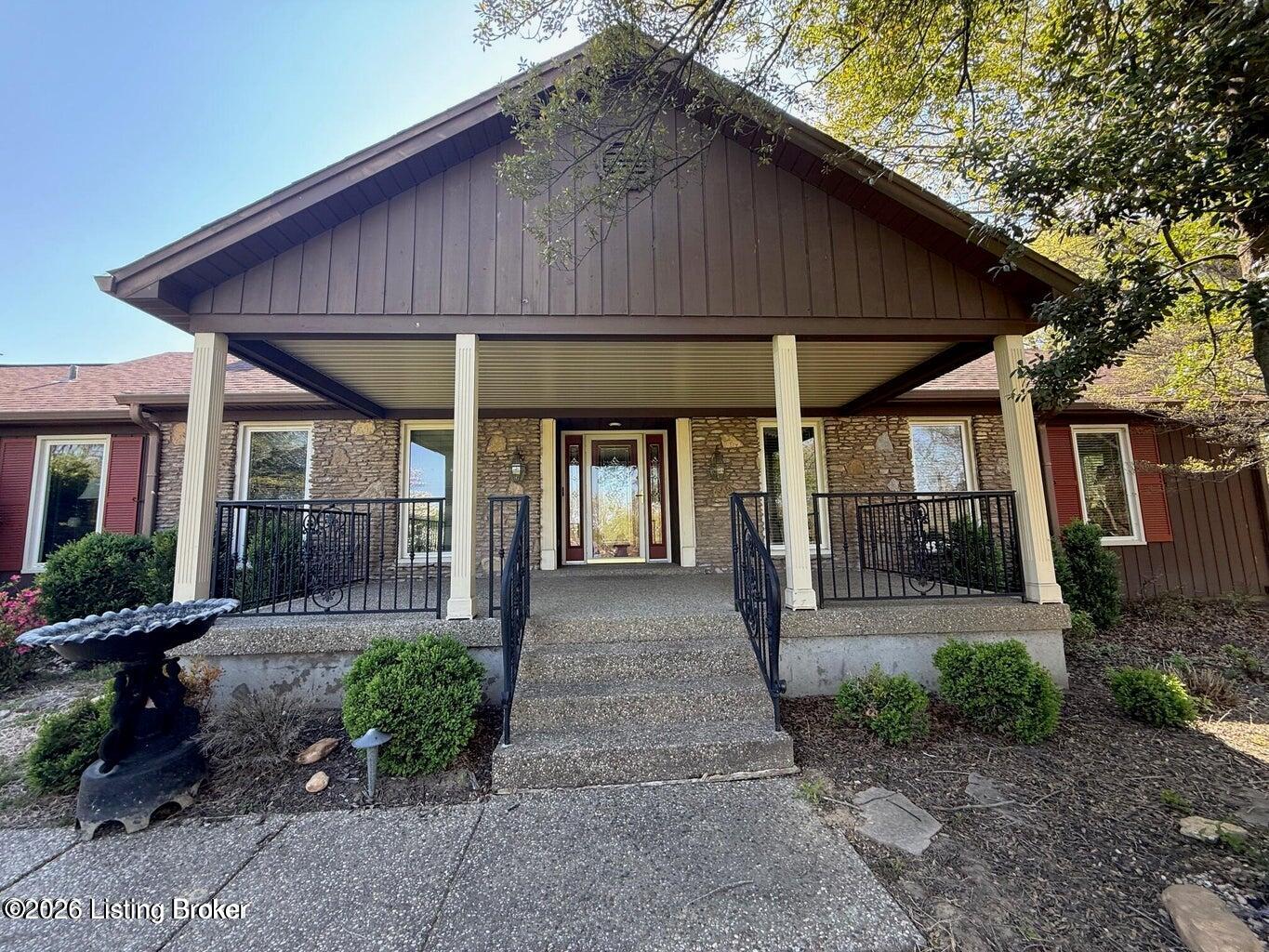 2711 Parkwood Rd Property Photo 6