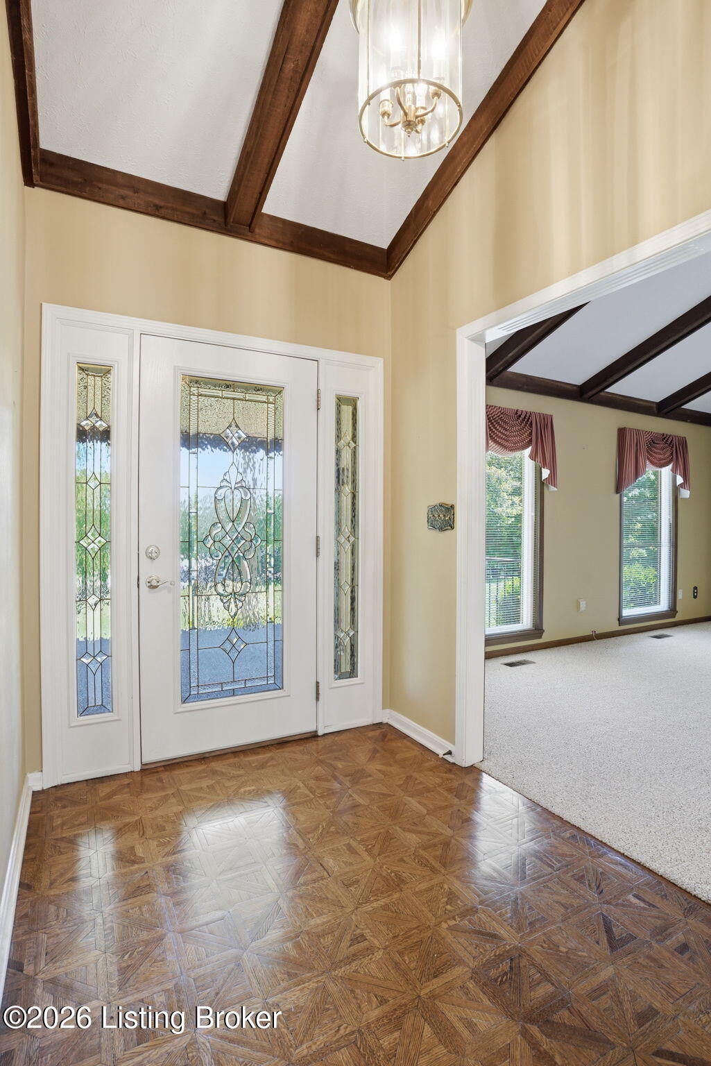 2711 Parkwood Rd Property Photo 9