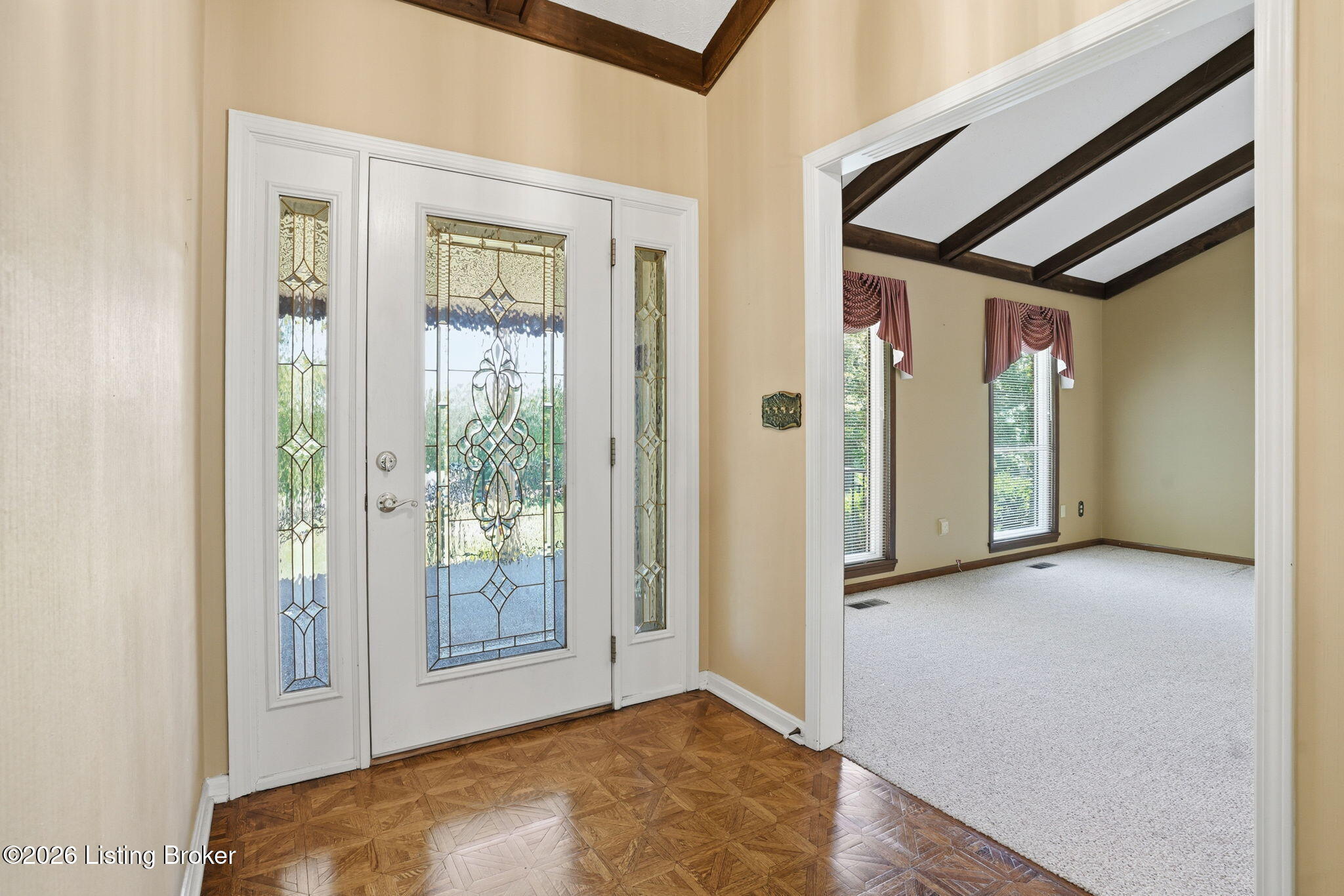 2711 Parkwood Rd Property Photo 10
