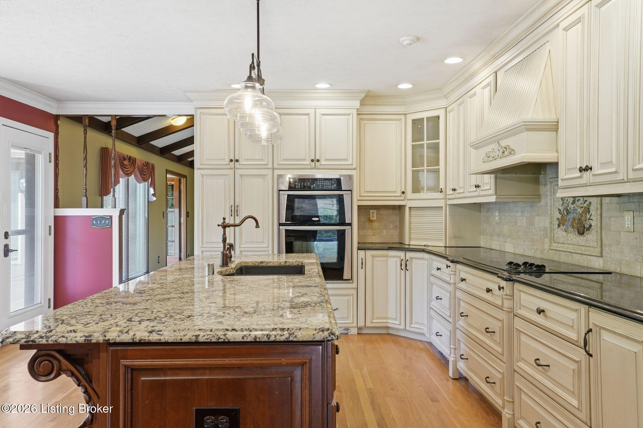 2711 Parkwood Rd Property Photo 18