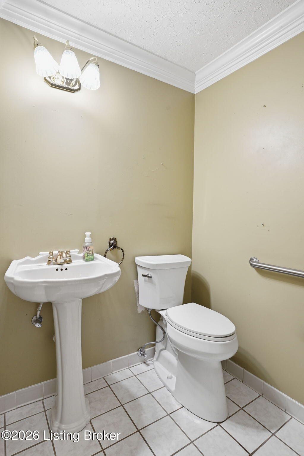2711 Parkwood Rd Property Photo 25