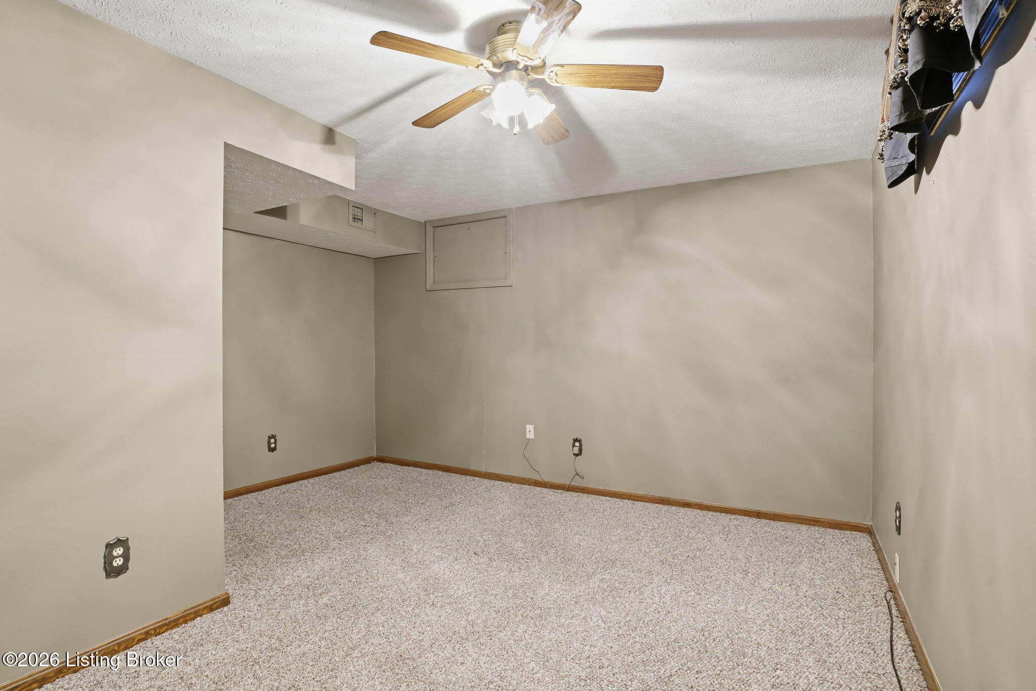 2711 Parkwood Rd Property Photo 46