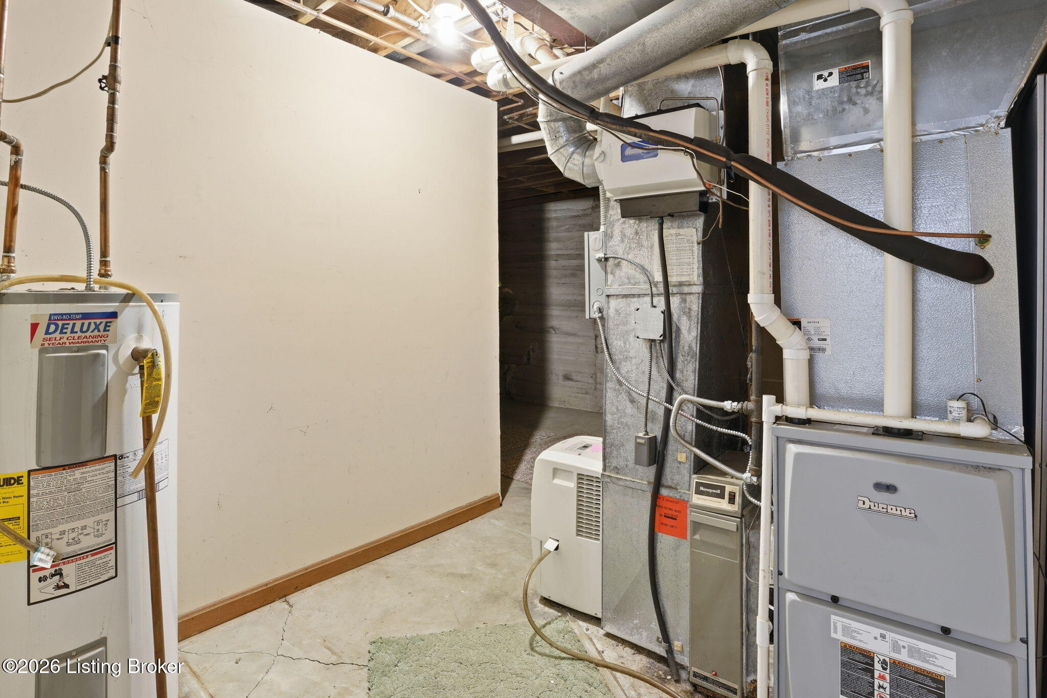 2711 Parkwood Rd Property Photo 49