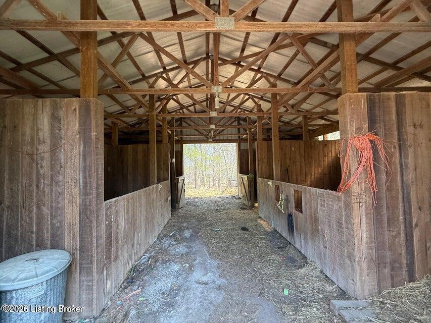 2711 Parkwood Rd Property Photo 71