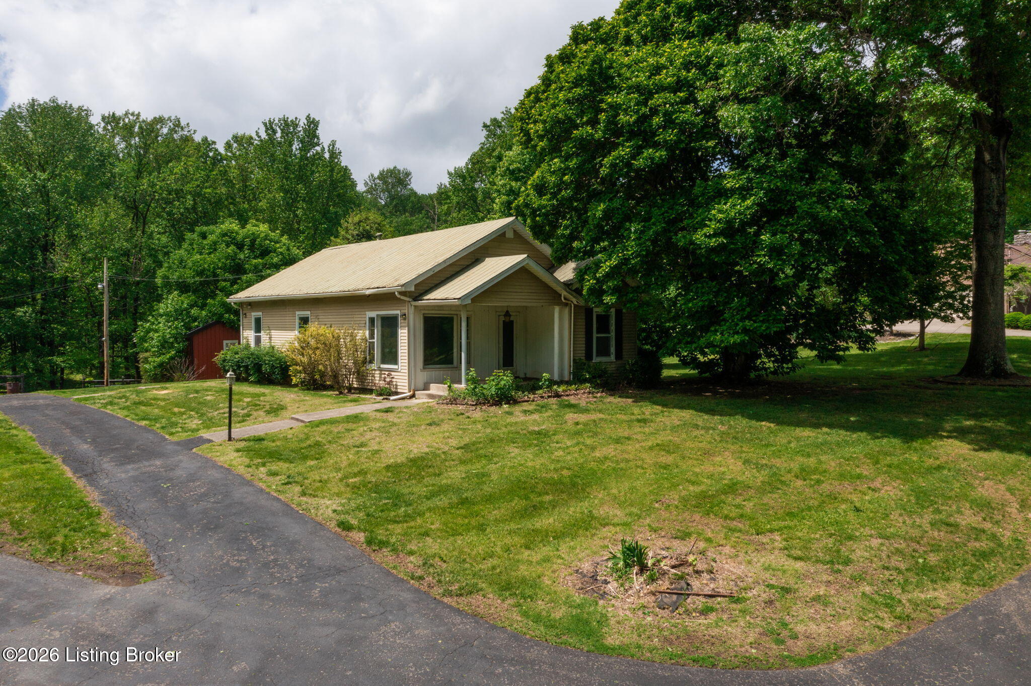 2711 Parkwood Rd Property Photo 79