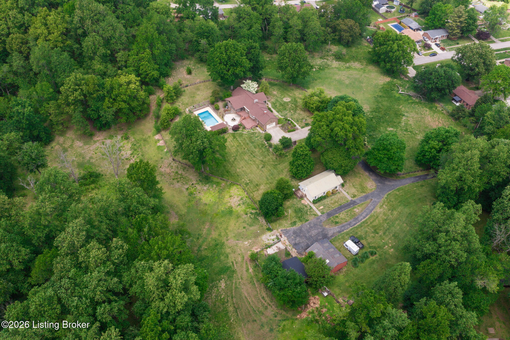 2711 Parkwood Rd Property Photo 87