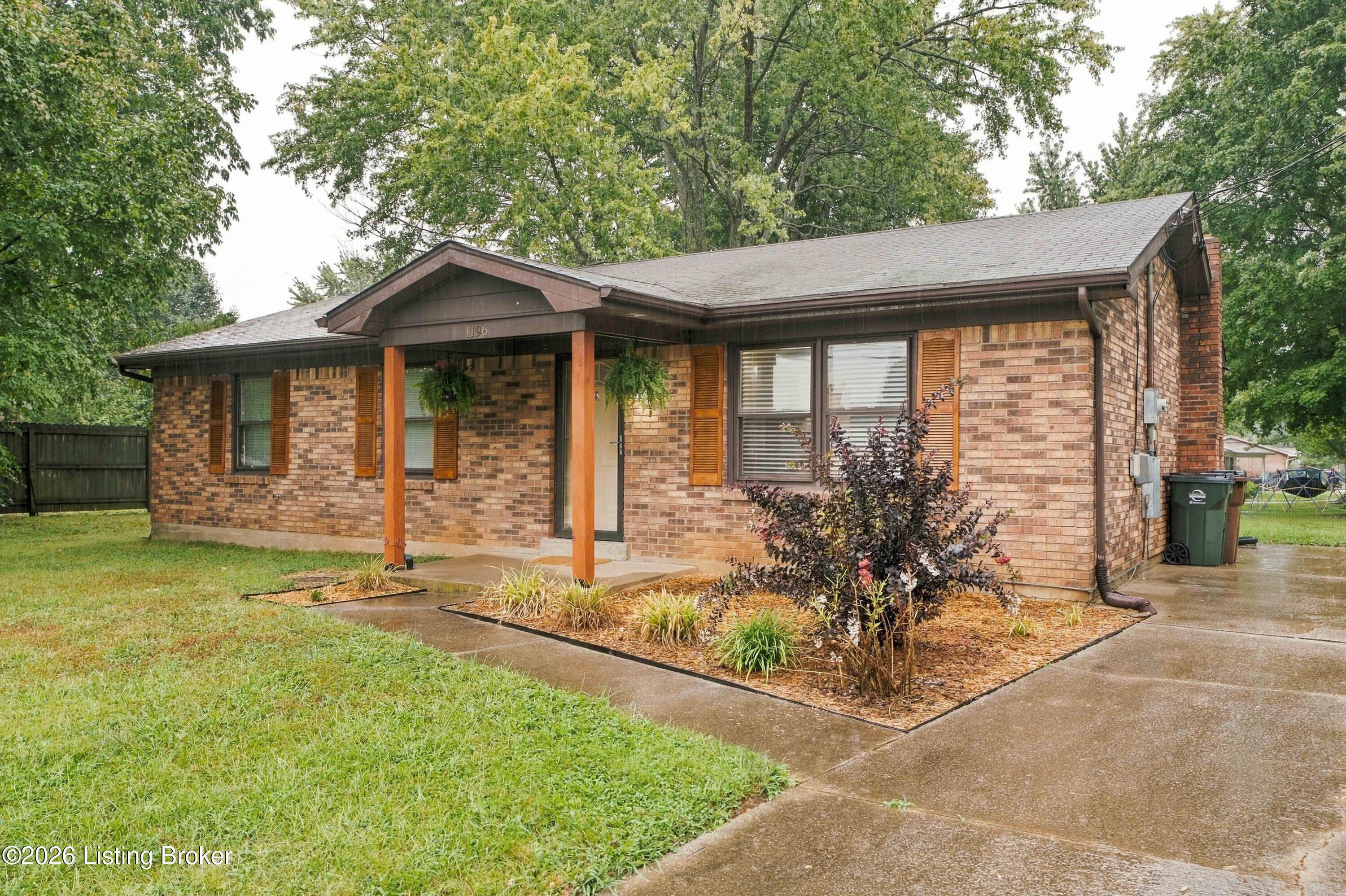 1196 Flatlick Rd Property Photo 3