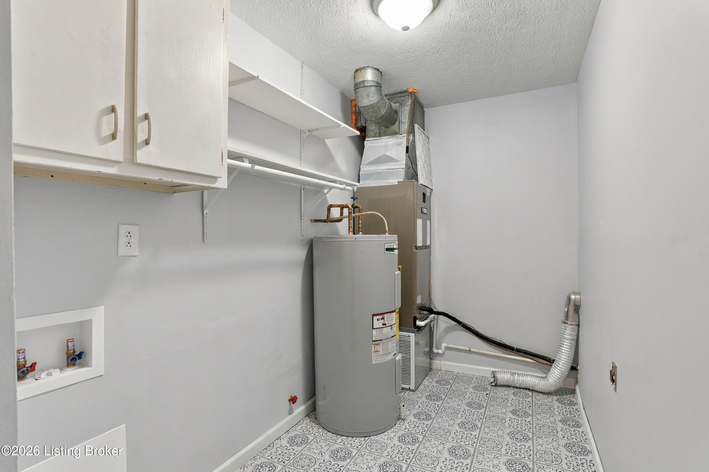 1196 Flatlick Rd Property Photo 12