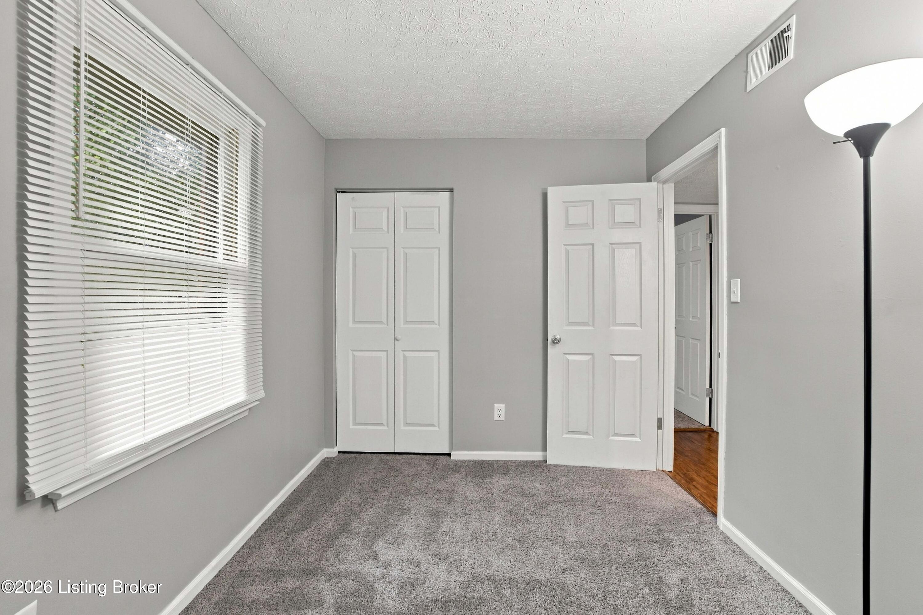1196 Flatlick Rd Property Photo 14