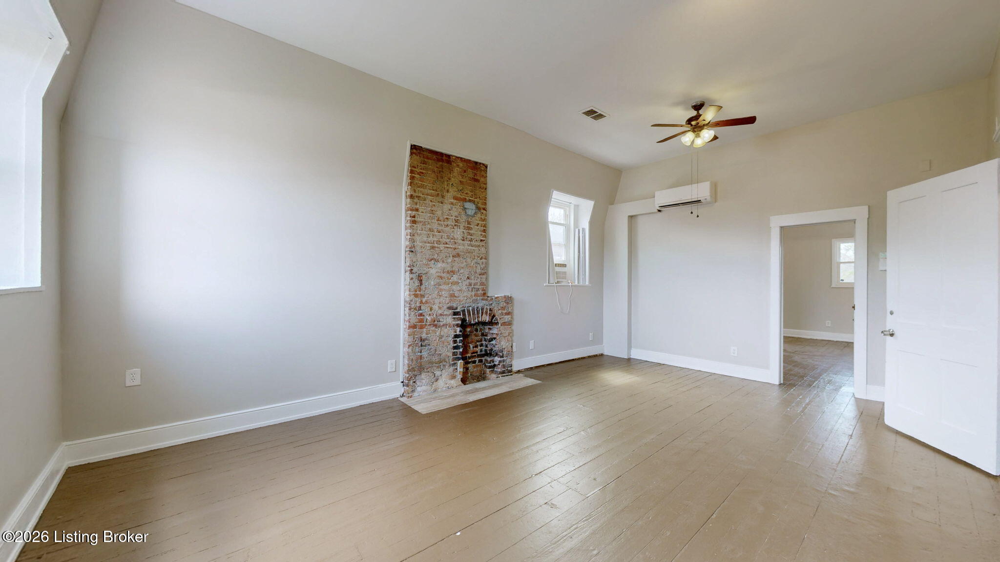 1036 S 6th St Property Photo 45