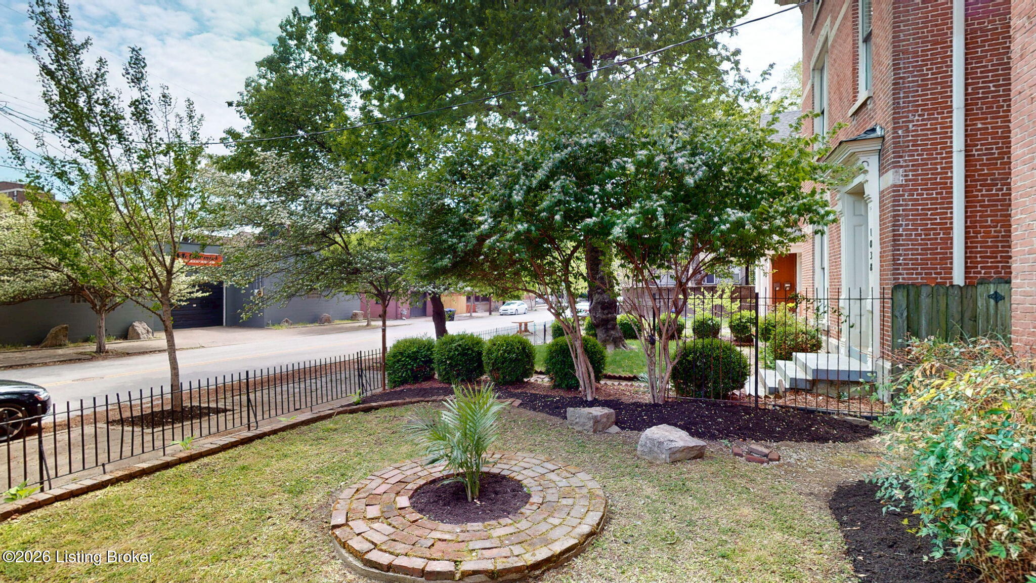 1036 S 6th St Property Photo 49