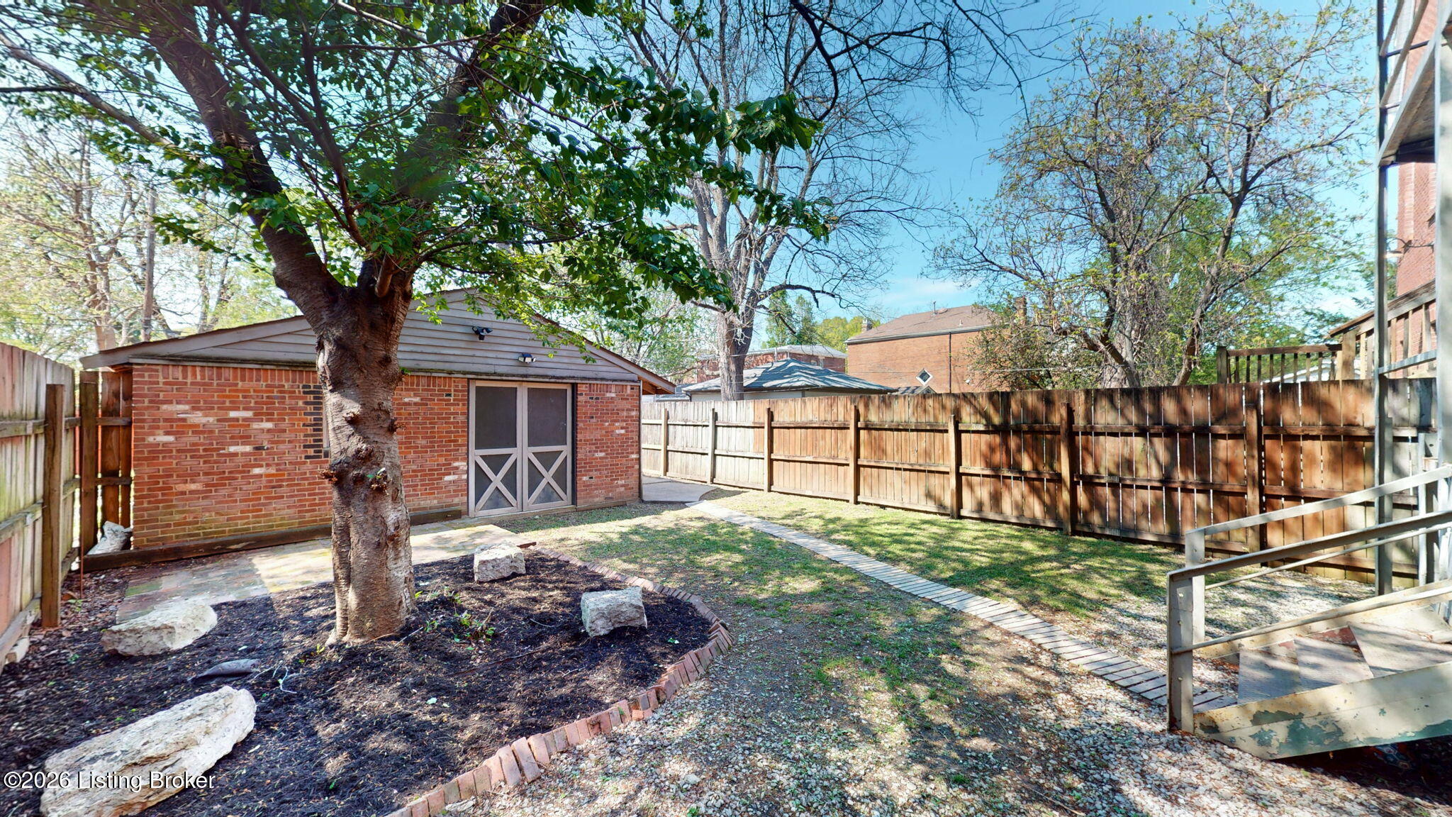 1036 S 6th St Property Photo 57