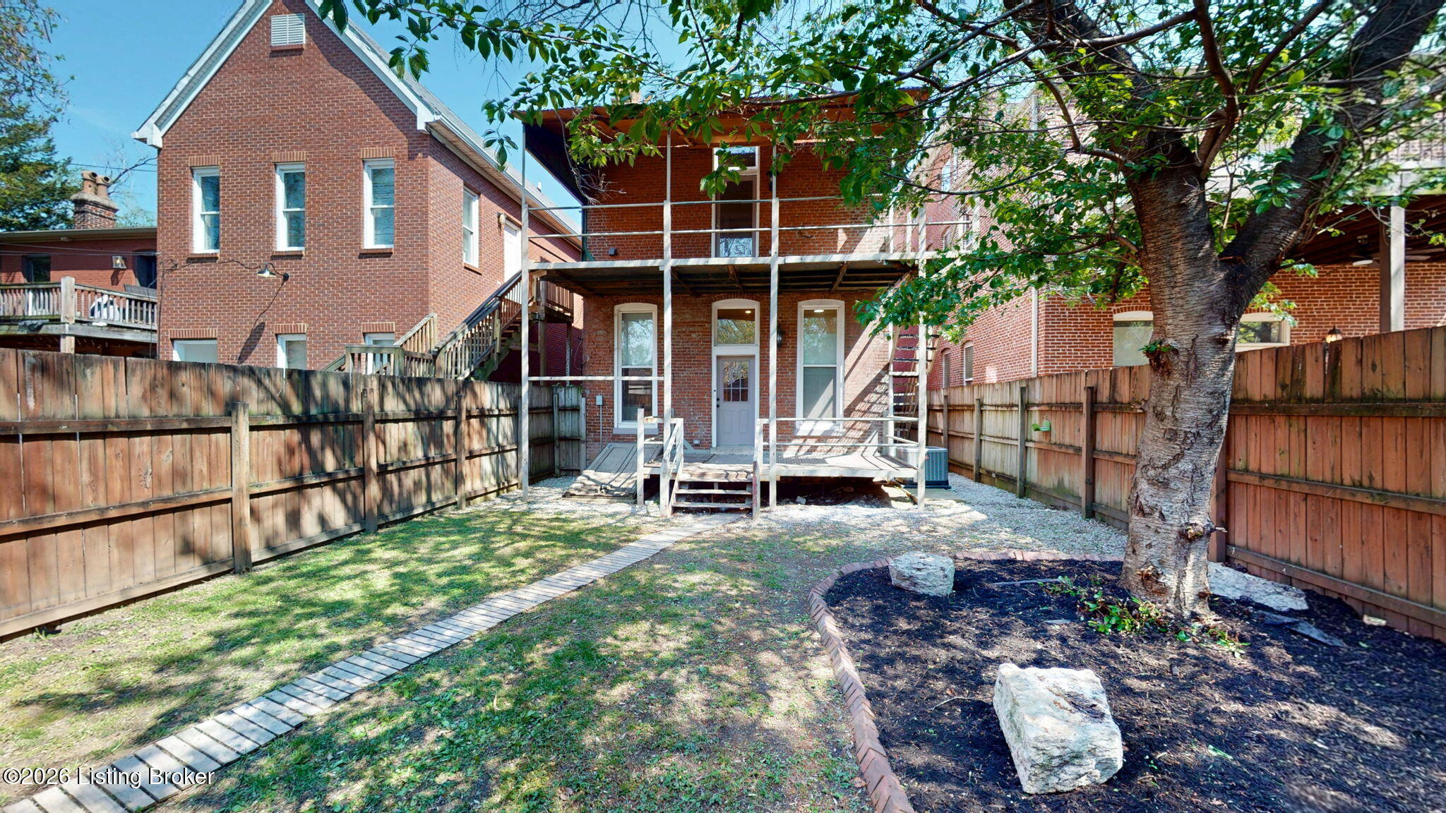 1036 S 6th St Property Photo 58