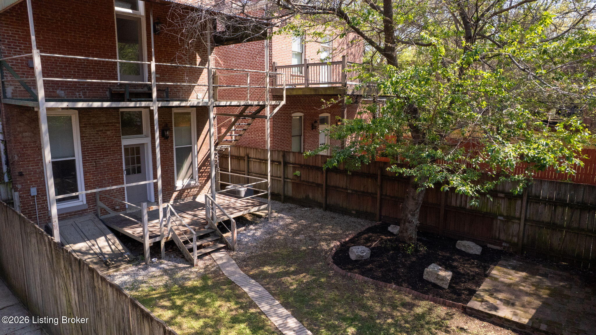 1036 S 6th St Property Photo 65