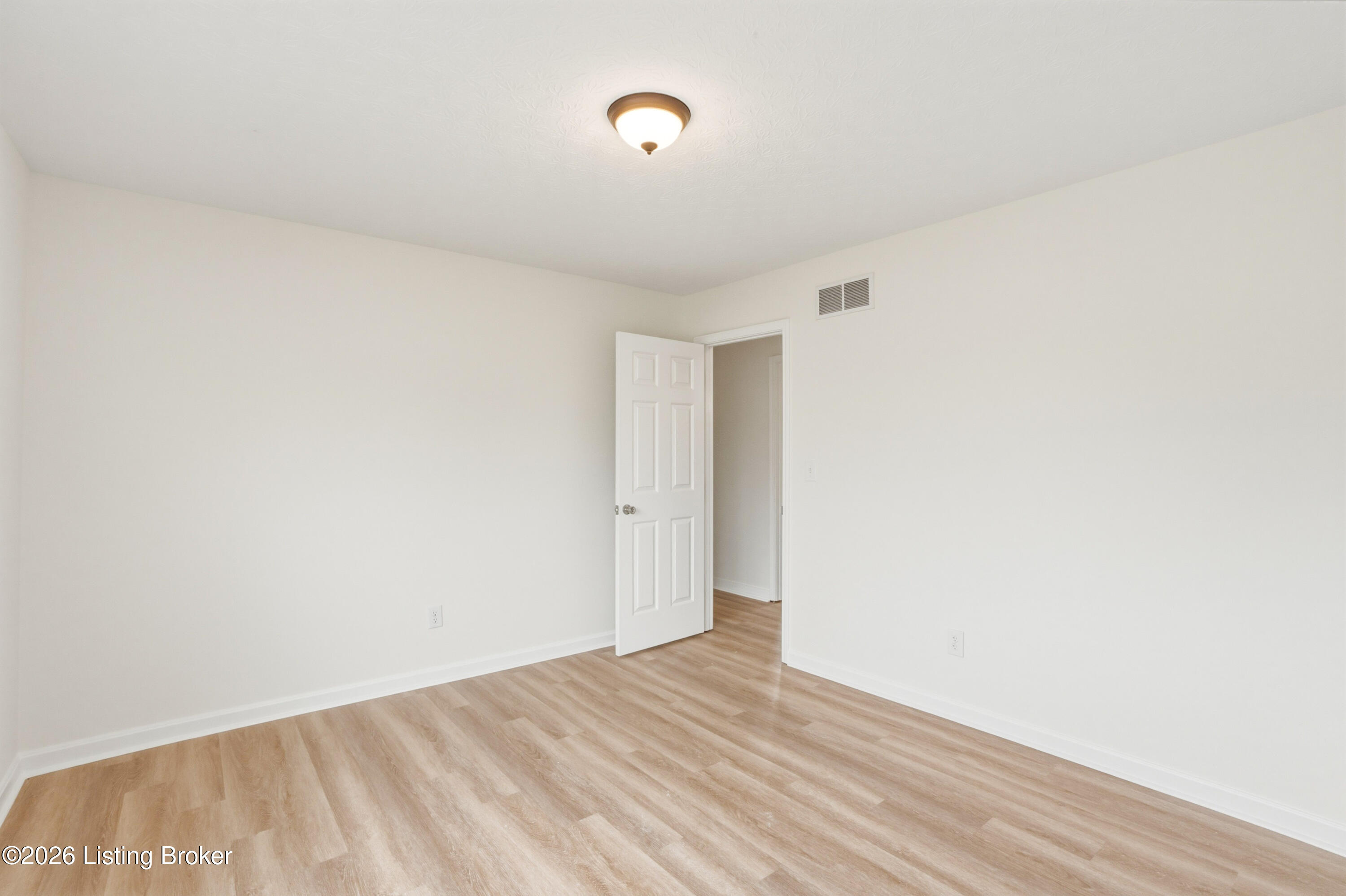 9720 Springwater Ct Property Photo 31