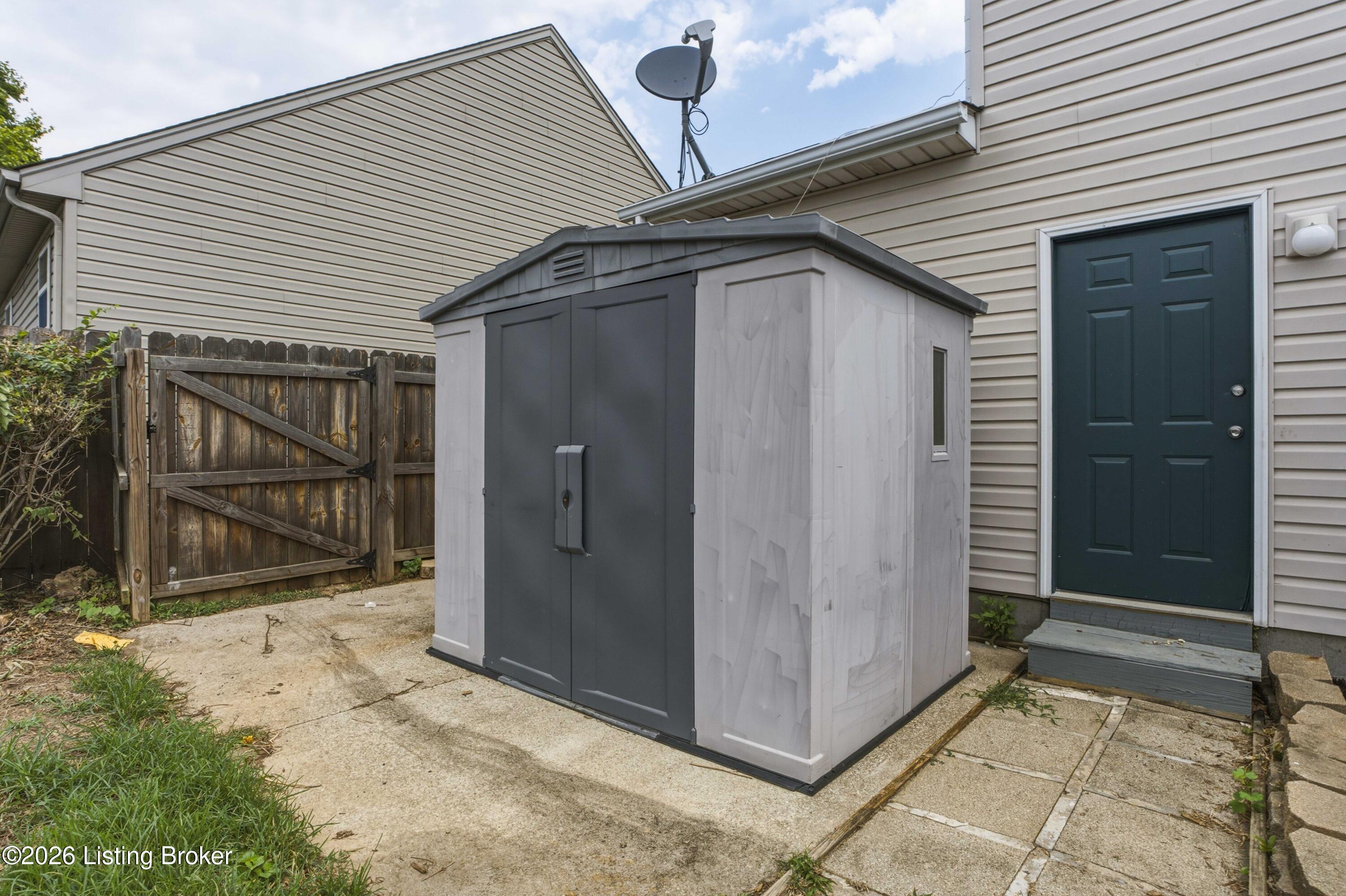 9720 Springwater Ct Property Photo 42