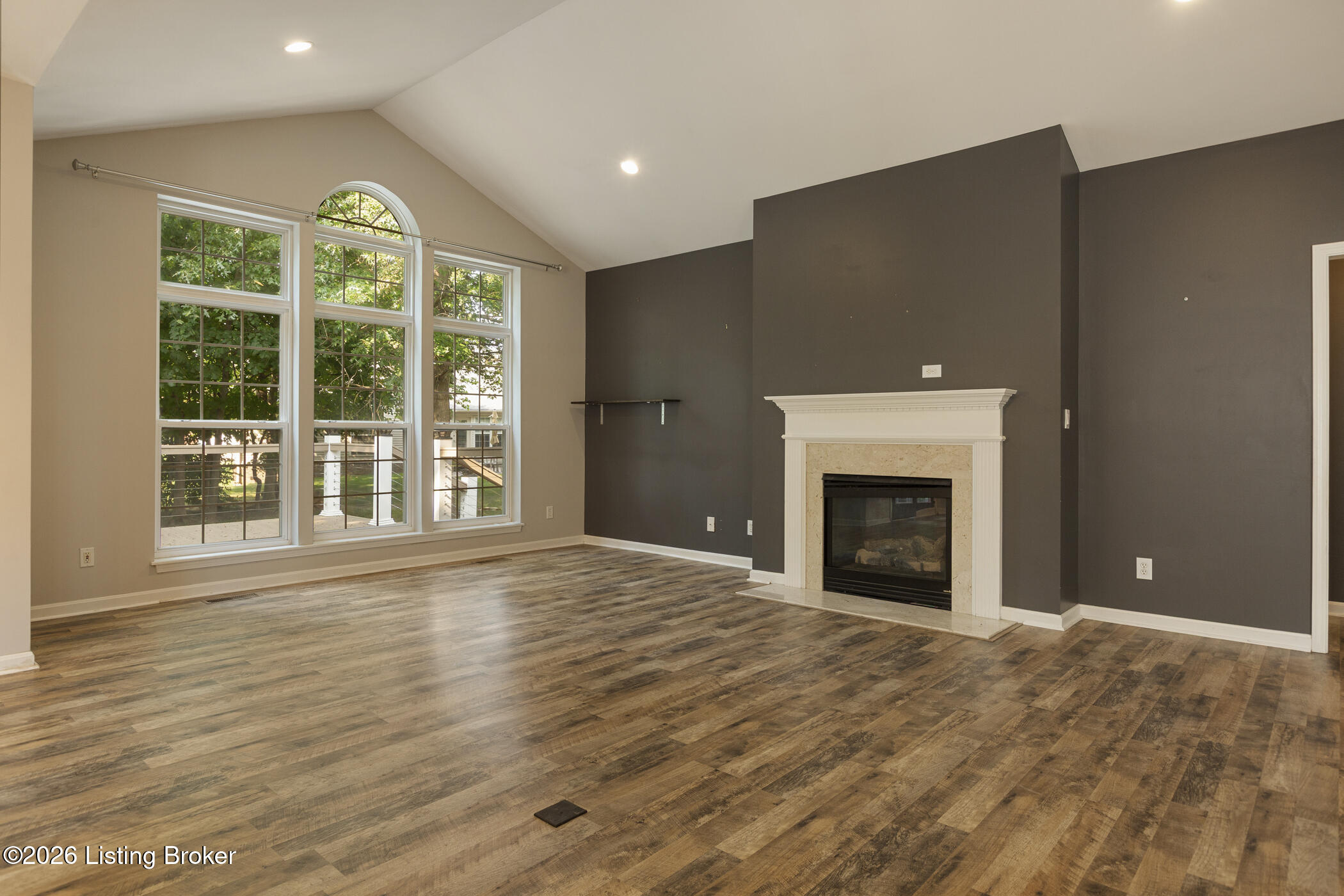 10611 Providence Dr Property Photo 18