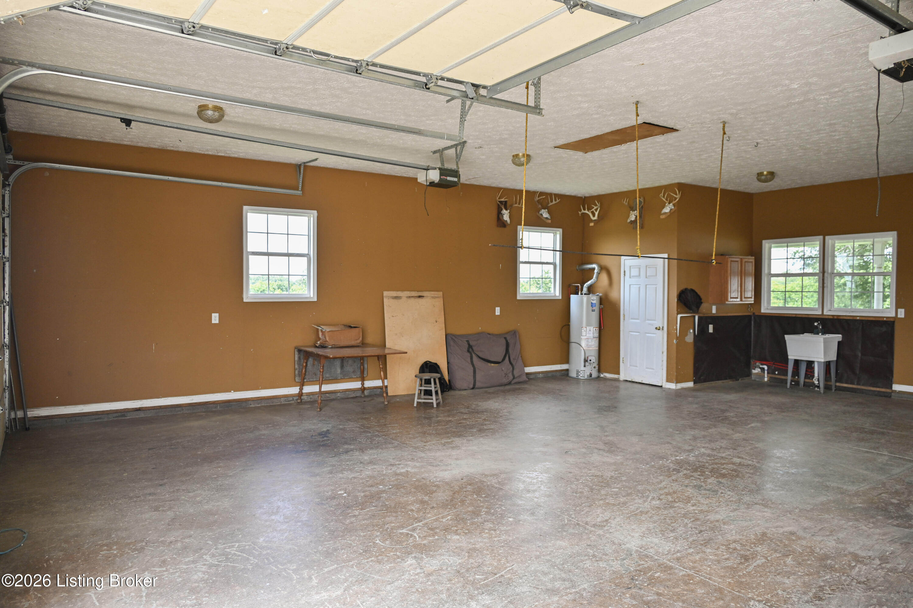 3979 Baker Ridge Rd Property Photo 8