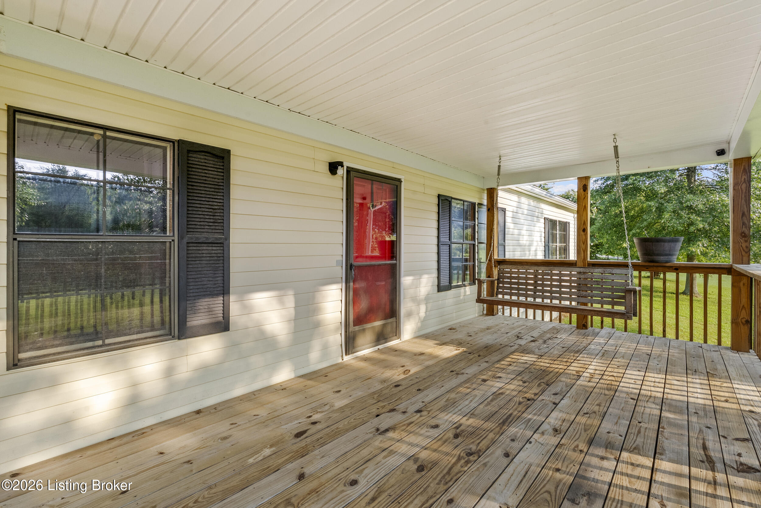 1511 Collings Hill Rd Property Photo 2