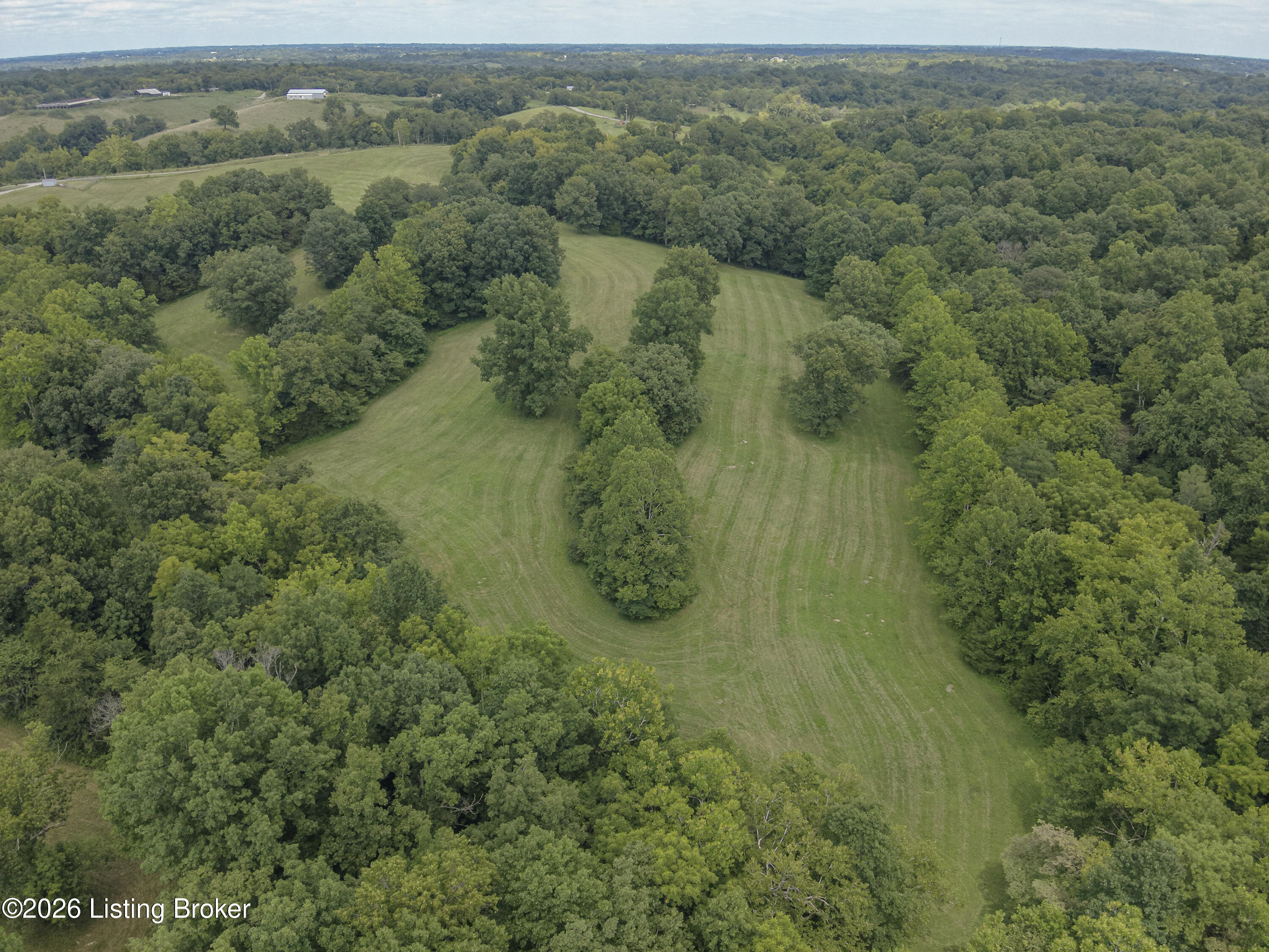 3981 Baker Ridge Rd Property Photo 3