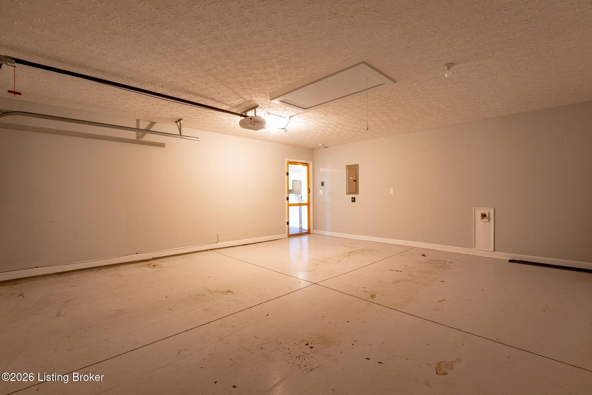 443 Woodlake Dr Property Photo 11