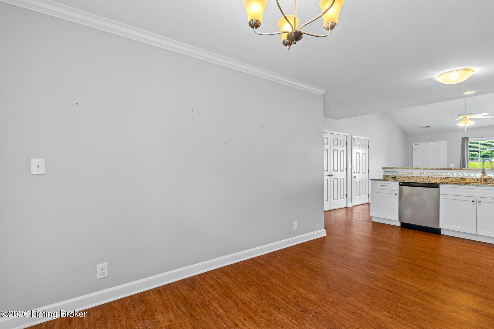 443 Woodlake Dr Property Photo 22