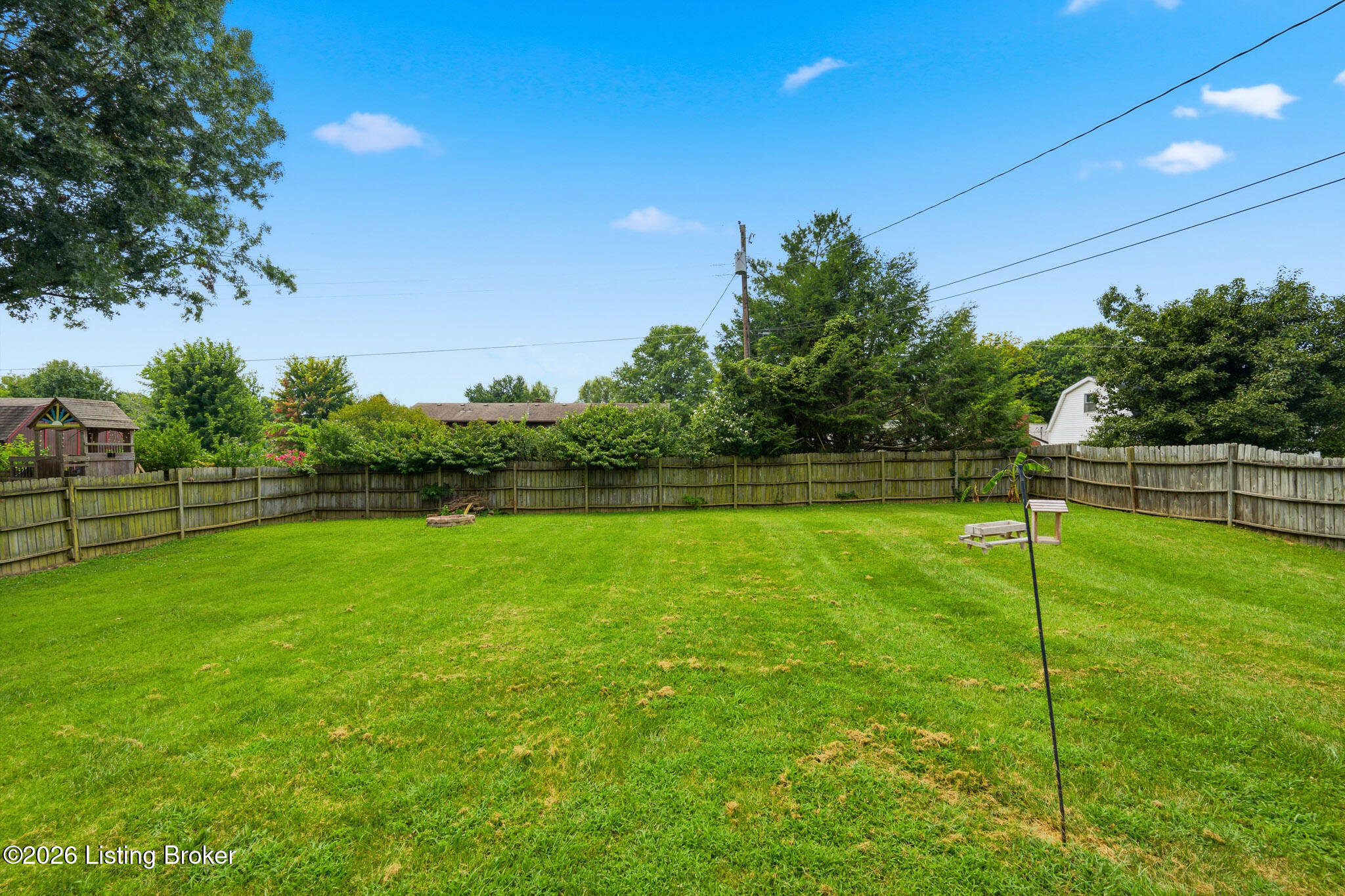 504 Garden Ct Property Photo 26