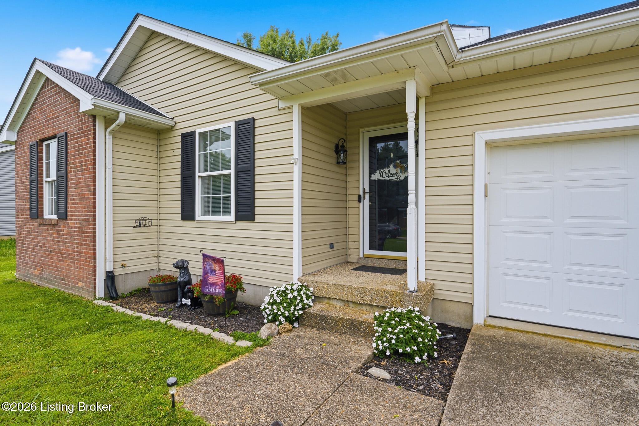 504 Garden Ct Property Photo 27