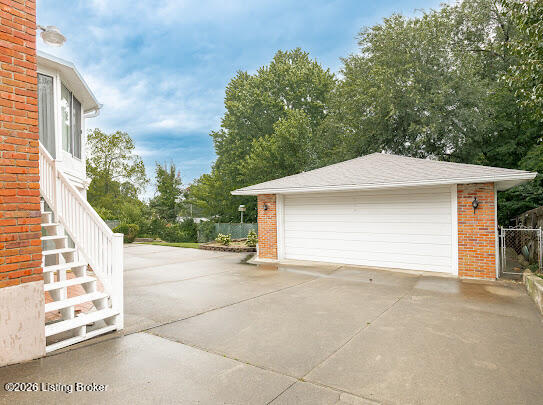 6305 Green Manor Dr Property Photo 9